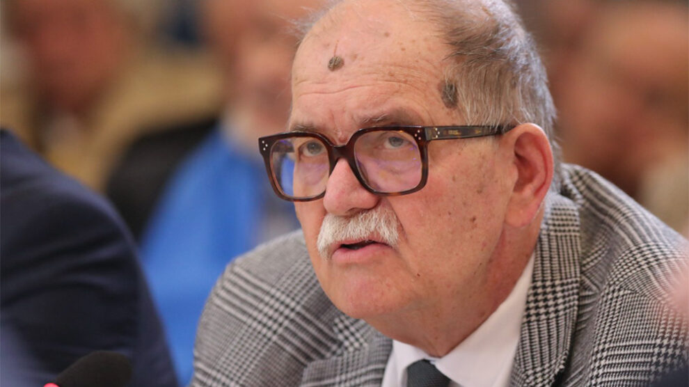 V9Zl2sFIszln3j 990x556 1