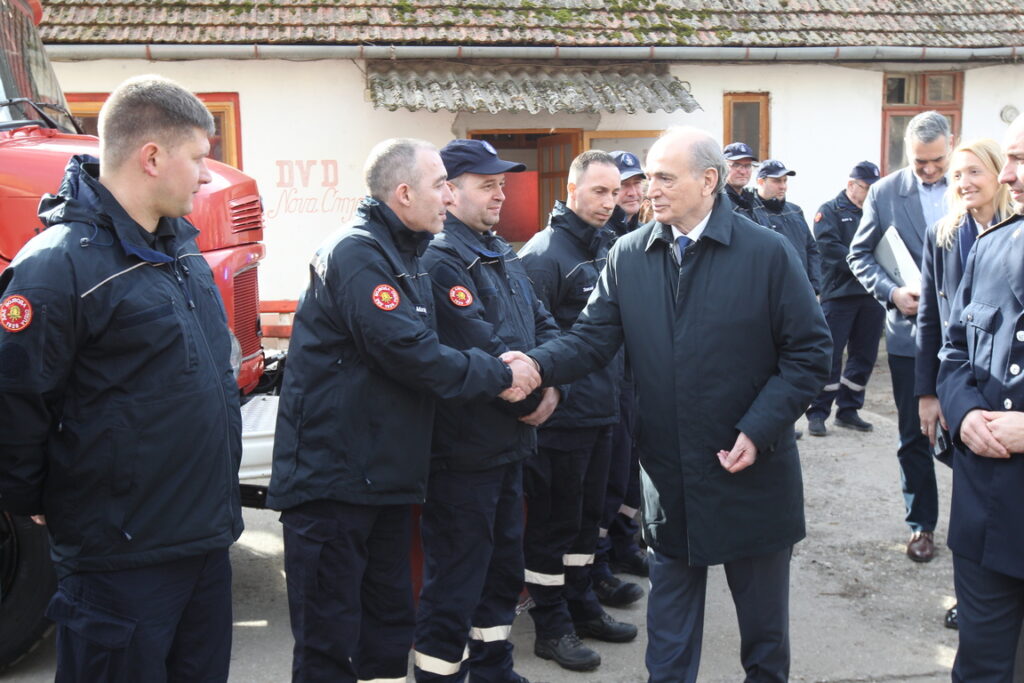 Кркобабић: Ниједно веће село у Србији не сме да буде без Добровољног ватрогасног друштва 4 Milan Obradovic