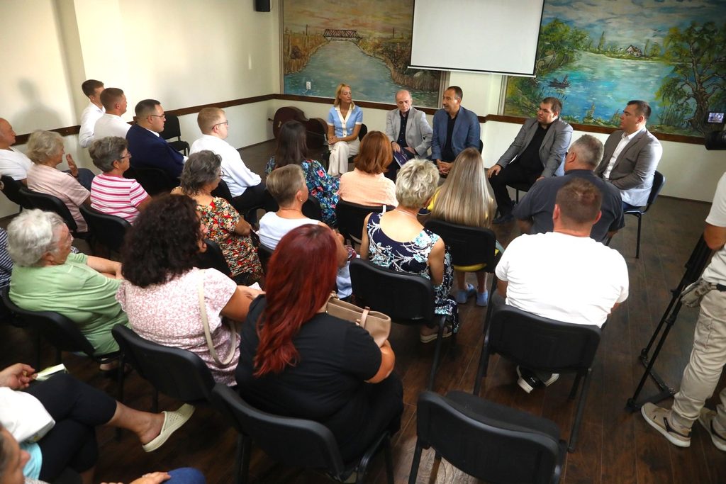 Кркобабић у посети породици Ханђа: Бачко Петрово Село - село за Гиниса 6 15