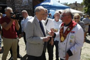 Почетна 1 Naslovna foto 11
